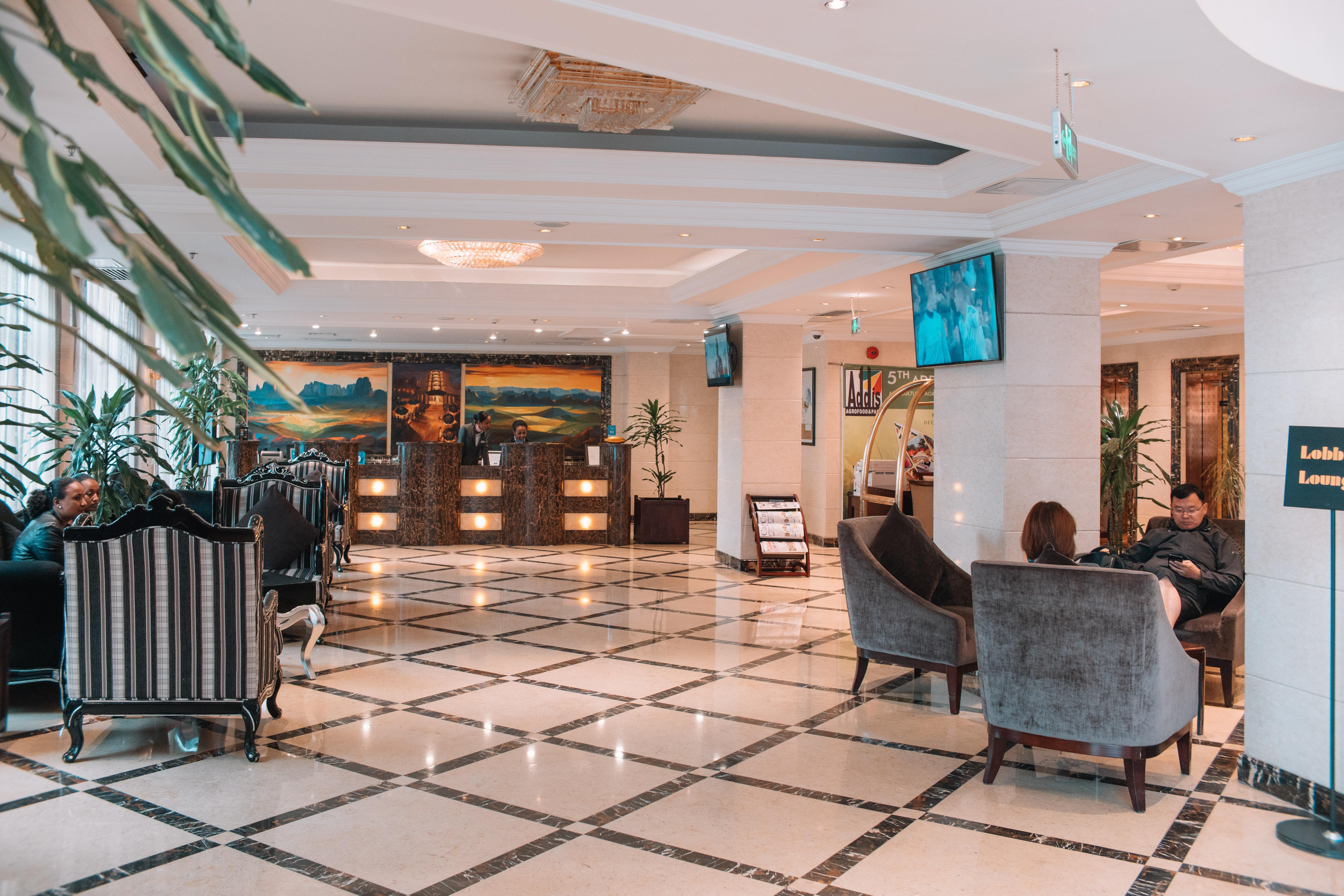 Golden Tulip Addis Ababa Hotel Екстериор снимка