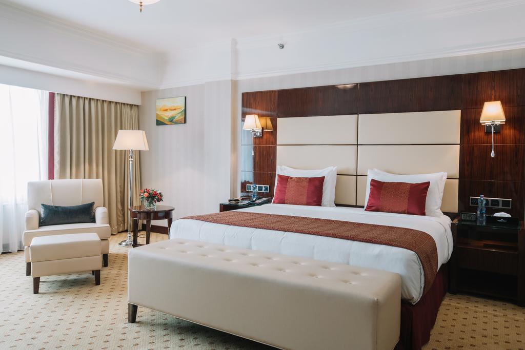 Golden Tulip Addis Ababa Hotel Екстериор снимка